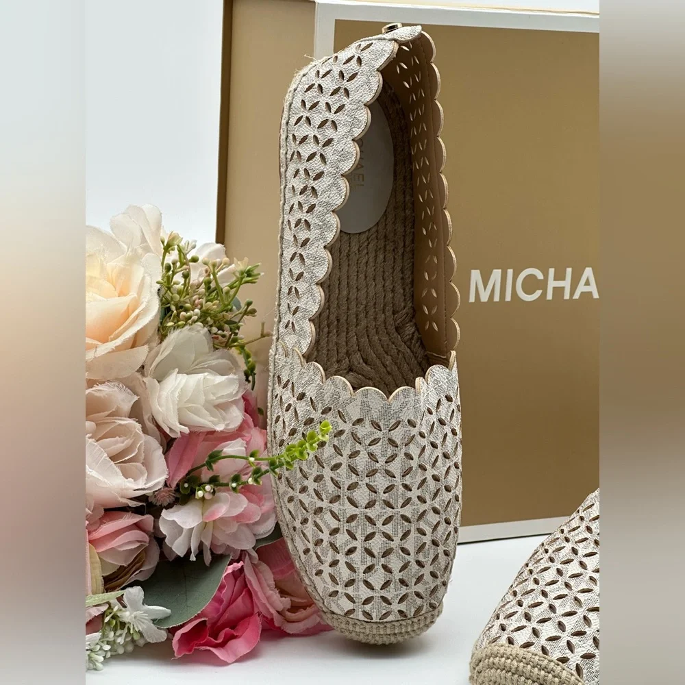 Michael Kors Slip On Vanilla Espadrilles Size 9